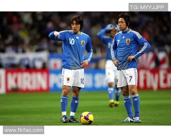 锤子足球的崛起与挑战解析:从草根到职业的奋斗历程与未来展望